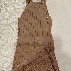 brand new never worn cute tan short set